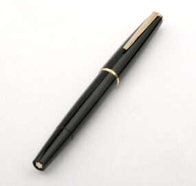 MONTBLANC 320 Fountain Pen – OldNibPens