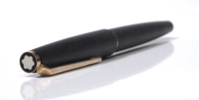 Montblanc 220 Woodgrain Fountain Pen
