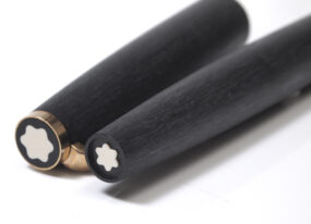Montblanc 220 Woodgrain Fountain Pen