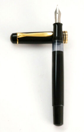 s-l1600 (3) Pelikan M250 Fountain Pen