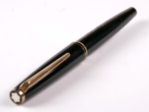 Montblanc 221 Fountain Pen Piston Filler